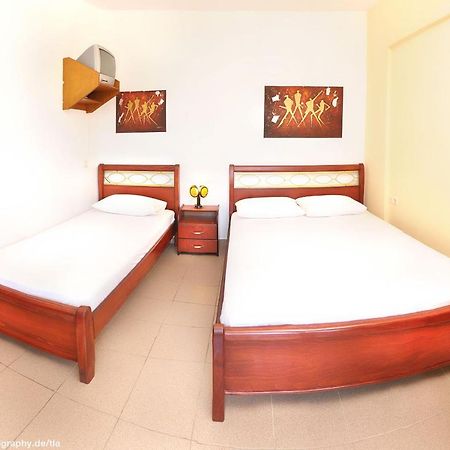 Hotel Stefani Sarti Esterno foto