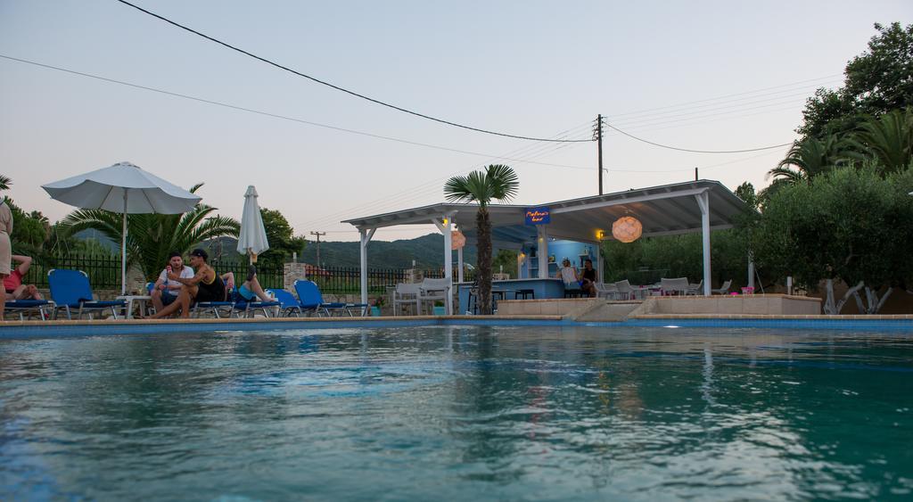 Hotel Stefani Sarti Esterno foto