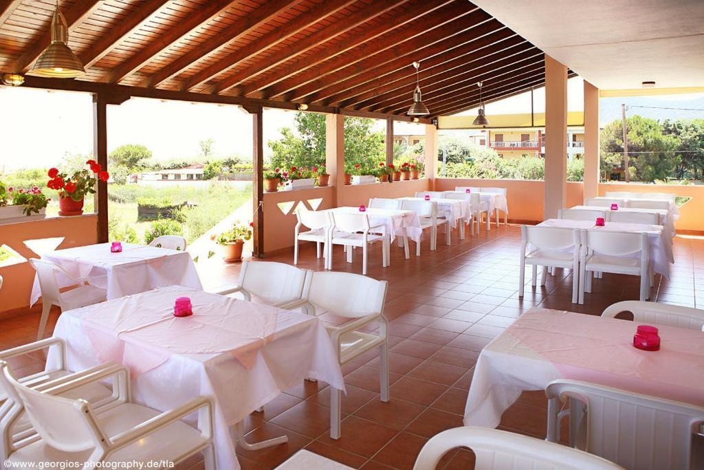 Hotel Stefani Sarti Esterno foto