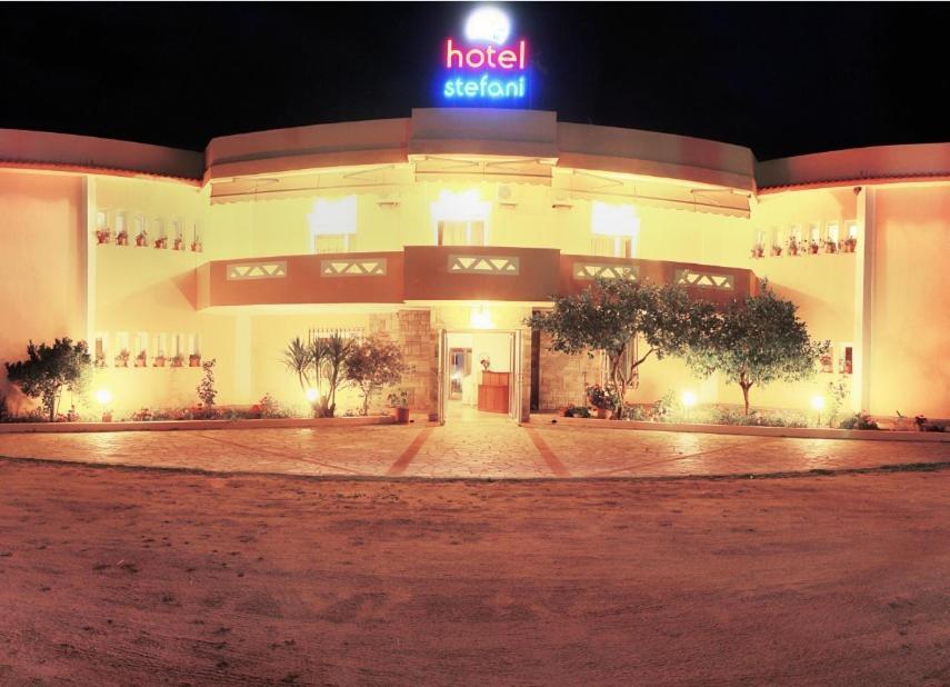 Hotel Stefani Sarti Esterno foto
