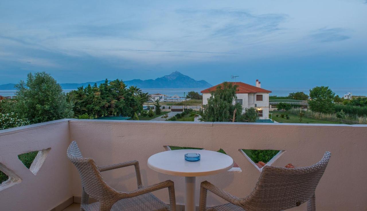 Hotel Stefani Sarti Esterno foto